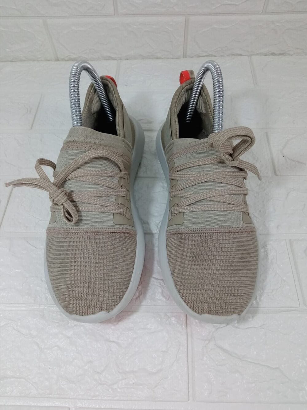 Under Armour UA Womens Vibe Elastic Slip On Lace Up Sneakers Beige Size 7